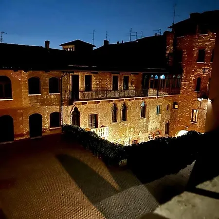 Residenza...cara Giulietta... Διαμέρισμα